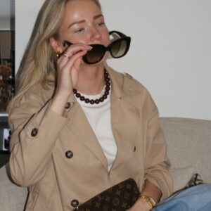 chocolate brown necklace